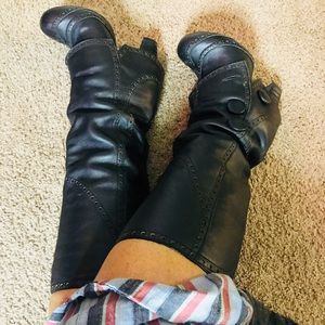 IRREGULAR CHOICE-BLACK LEATHER BOOTS